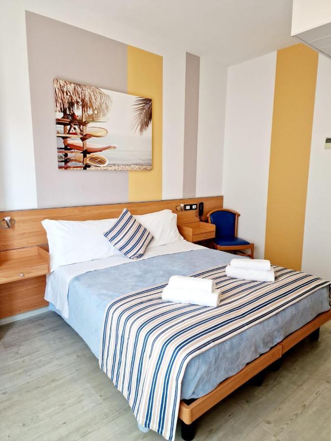 Hotel Orchidea Lignano Sabbiadoro Exteriör bild
