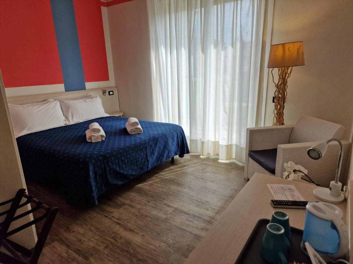 Hotel Orchidea Lignano Sabbiadoro Exteriör bild