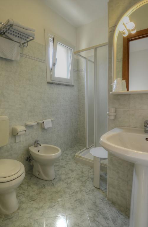 Hotel Orchidea Lignano Sabbiadoro Exteriör bild